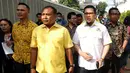 Ketum GMPG, Ahmad Doli Kurnia bersama Anggota GMPG mendatangi kantor DPP Partai Golkar Jakarta, Selasa (25/7). GMPG juga menuntut ketua umum Partai Golkar Setya Novanto dicopot dari jabatannya karena kasus korupsi. (Liputan6.com/Johan Tallo)