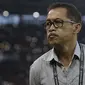 Pelatih Persela, Aji Santoso, usai melawan Persija pada laga Liga 1 di SUGBK, Jakarta, Selasa (20/11). Persija menang 3-0 atas Persela. (Bola.com/Vitalis Yogi Trisna)