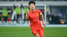 Pemain&nbsp;Timnas China, Wu Lei. merayakan golnya dalam pertandingan kualifikasi Piala Dunia FIFA 2026 zona Asia antara China&nbsp;dan Singapura di Tianjin pada 26 Maret 2024. (AFP)
