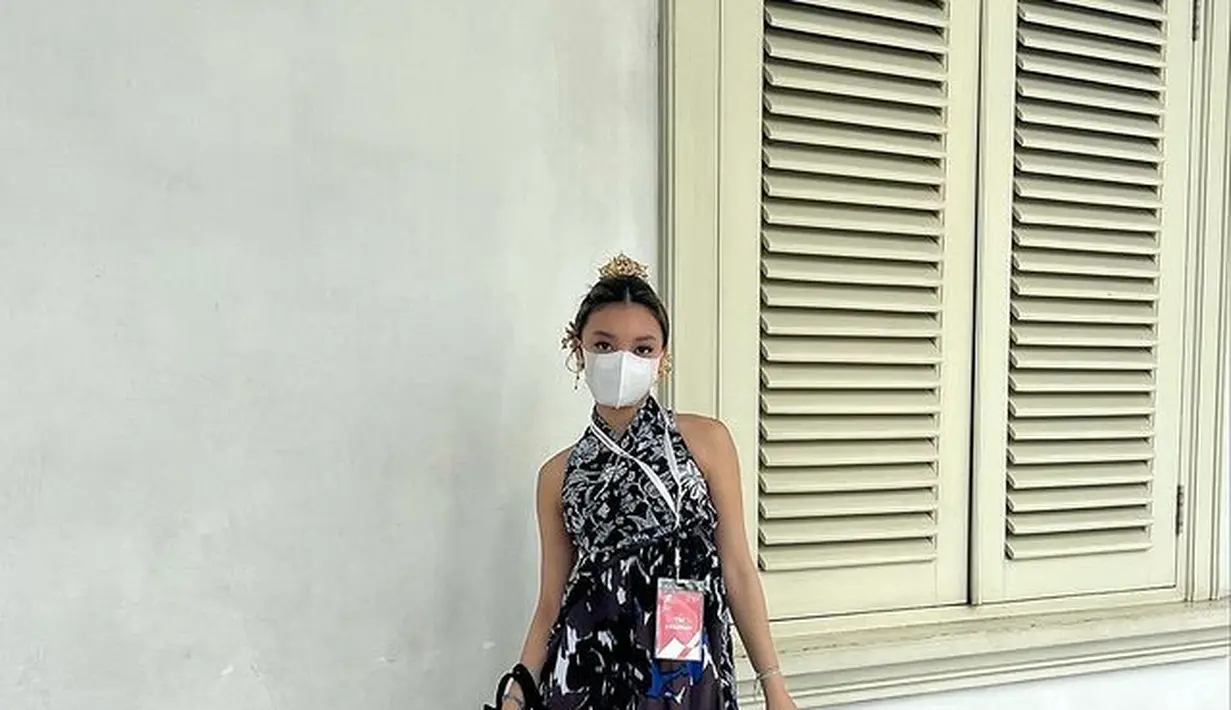 Sebelum tampil di Istana Merdeka, Naura Ayu sempat mengunggah foto dirinya yang sedang mempersiapkan diri. (instagram/naura.ayu)