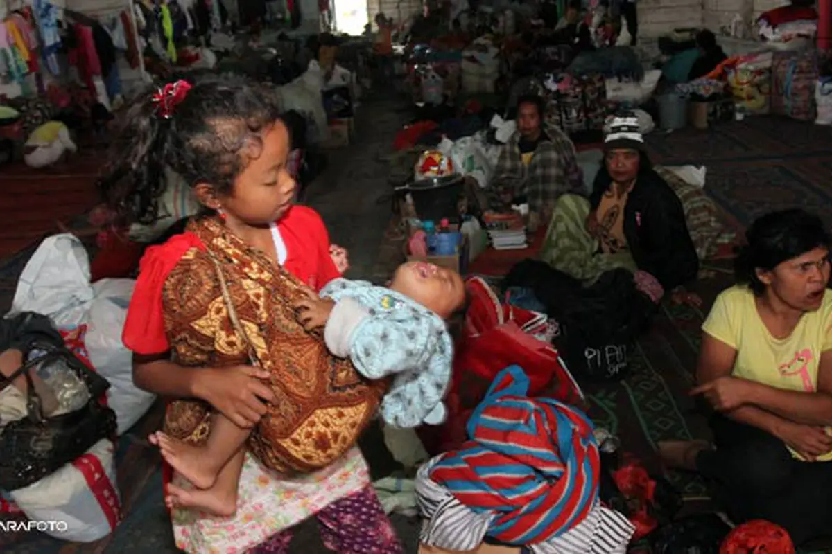 pengungsi-sinabung-140123b.jpg
