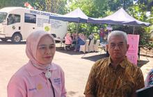 Klinik Bergerak Beri Layanan Deteksi Dini Kanker Payudara Bagi Warga Bandung
