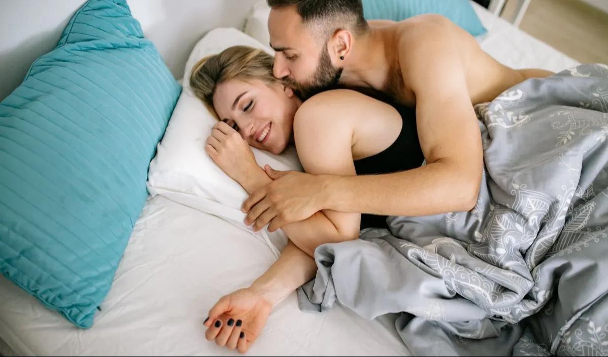4.&nbsp;Jam Tidur Bukan Hanya untuk Seks