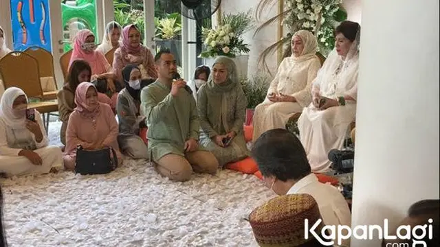 7 Momen Pengajian Jelang Menikah Venna Melinda dan Ferry Irawan, Digelar Sederhana