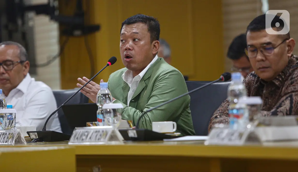 Menteri ATR/BPN Nusron Wahid mengatakan dalam lima tahun terakhir, sengketa tanah yang berhasil diselesaikan mencapai 108 persen. (Liputan6.com/Angga Yuniar)