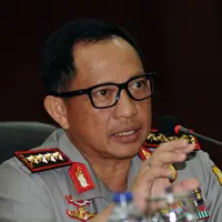 Kapolri Jenderal Tito Karnavian memberi keterangan saat rilis kasus Ahok di Gedung Rupatama, Mabes Polri, Jakarta, Selasa (16/11). (Liputan6.com/Helmi Fitriansyah)