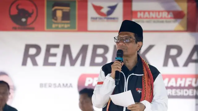 Cawapres nomor urut 3, Mahfud MD, dalam kegiatan rembuk rakyat di daerah Seputih Banyak, Kabupaten Lampung Tengah, Provinsi Lampung pada Rabu (31/1) (Istimewa)