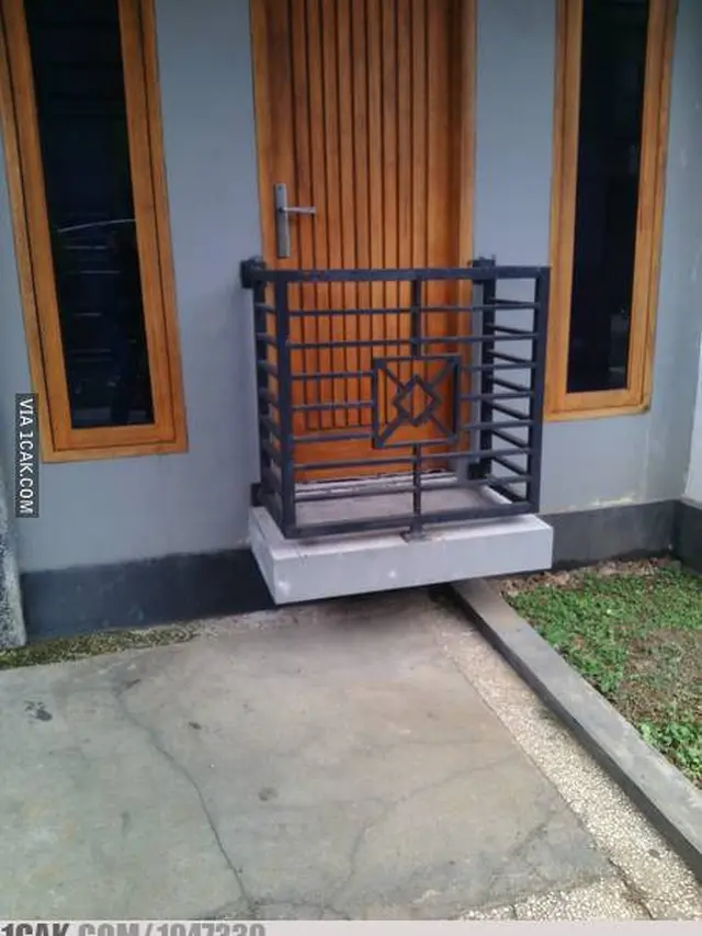 6 Bentuk Pagar Rumah Ini Unik Banget, Bikin Gagal Paham