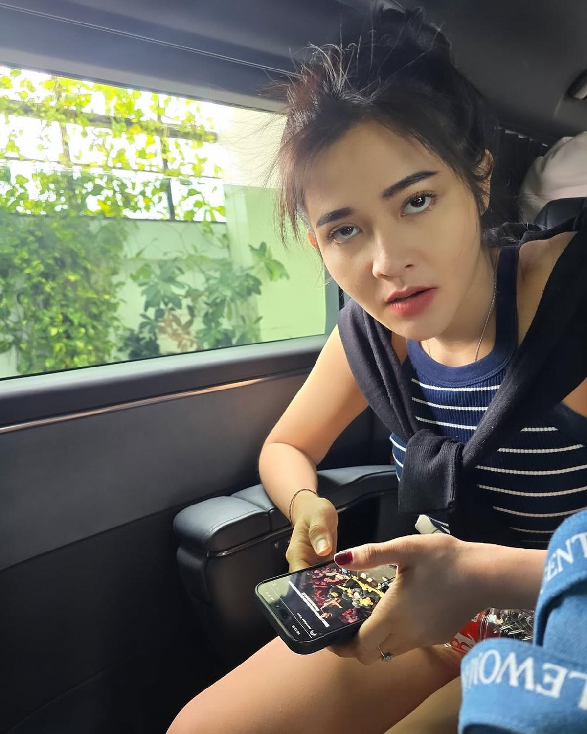 Terbiasa Tampil Cantik Sempurna, Begini Potret Bella Bonita dengan Pose Gak Banget