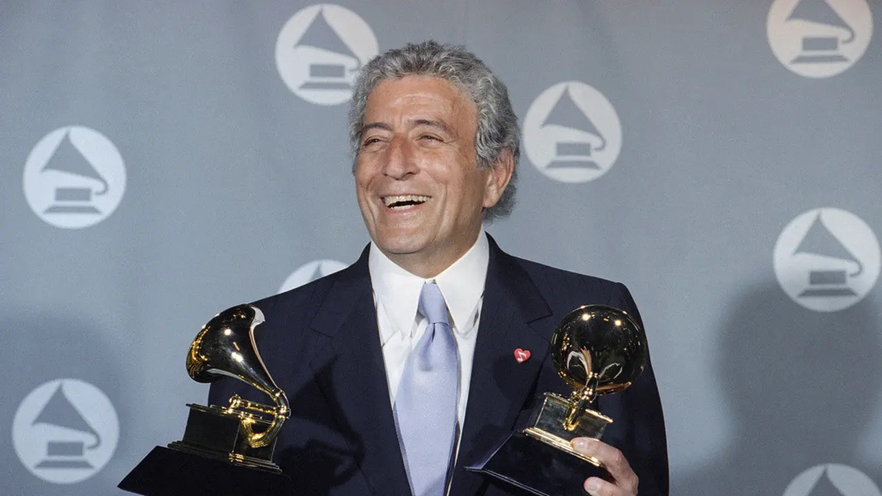 Tony Bennett pada 1995. (AP Photo/Mark J. Terrill, File)