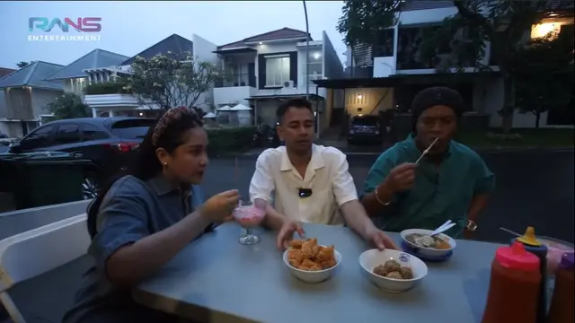 [Fimela] Raffi Ahmad dan Ronaldinho