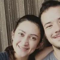 Nafa Urbach akhirnya menggugat cerai Zack Lee, keretakan rumah tangga pasangan yang menikah 10 tahun silam ini memang sudah lama tercium.