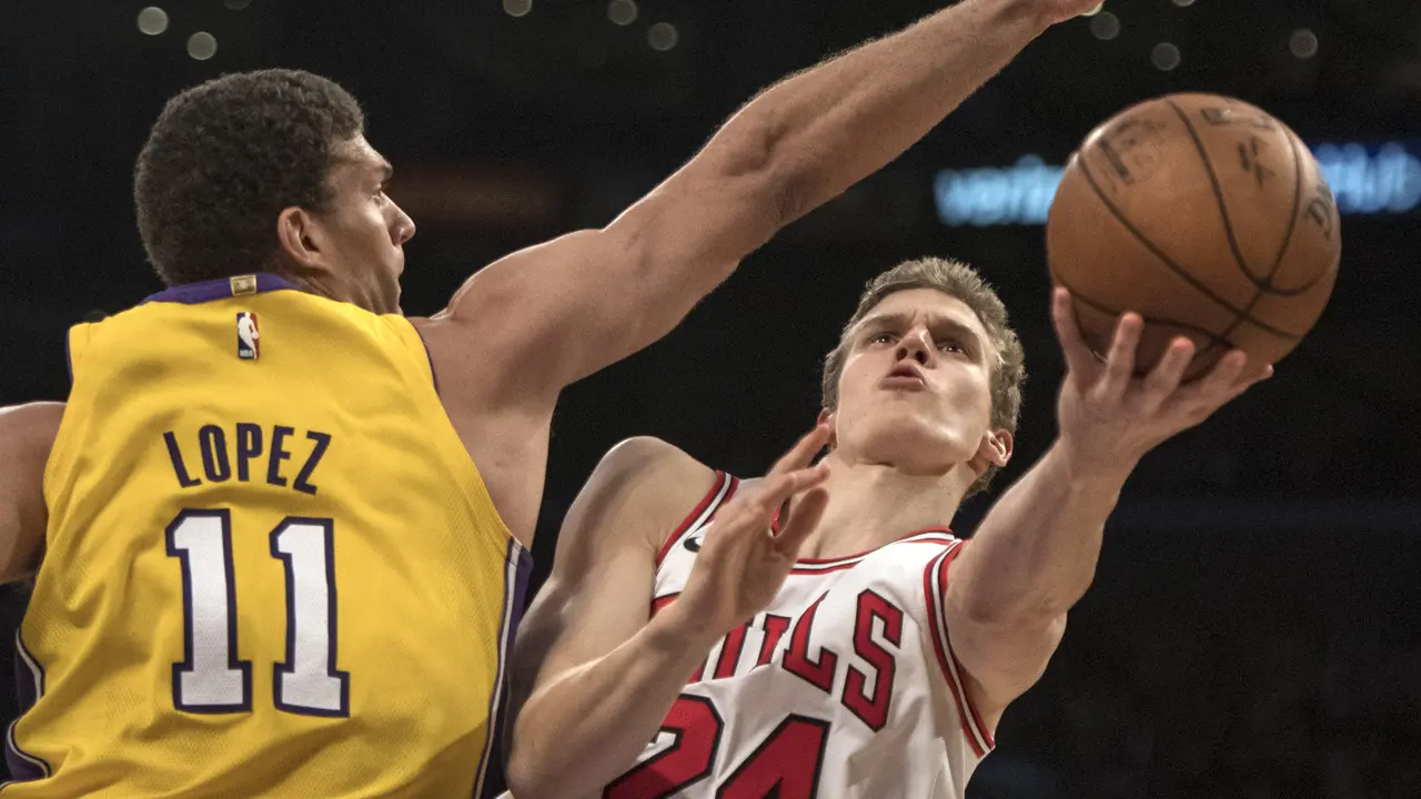 Lakers Susah Payah Atasi Bulls