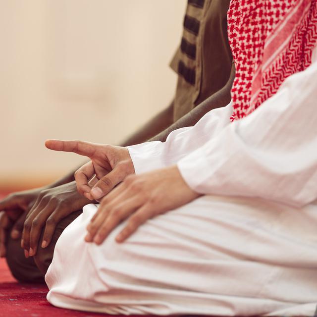 Niat Dan Tata Cara Sholat Idul Fitri Beserta Artinya Ramadan Liputan6 Com