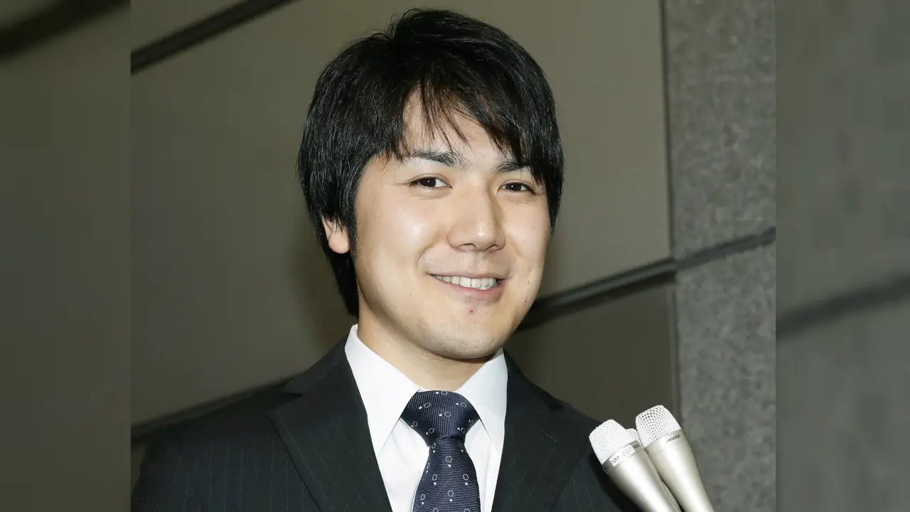 Kei Komuro (25), pria yang berhasil mencuri perhatian Putri Mako