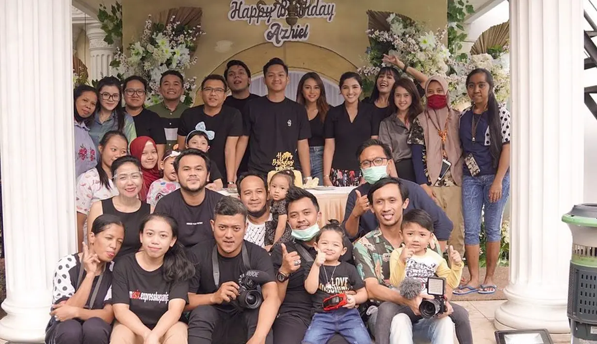 Azriel Hermansyah ultah ke-20 (Instagram/aurelie.hermansyah)