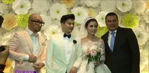 Gaun pengantin Chelsea Olivia bertabur 2500 berlian Swarovski yang didatangkan langsung dari Milan. Seperti apa indahnya gaun Chelsea Olivia?