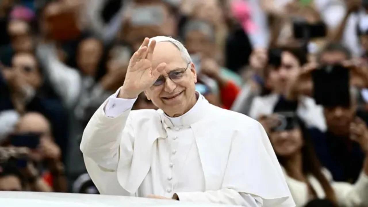 Paus Leo XIV Serukan Gencatan Senjata Natal, Sesalkan Penolakan Rusia