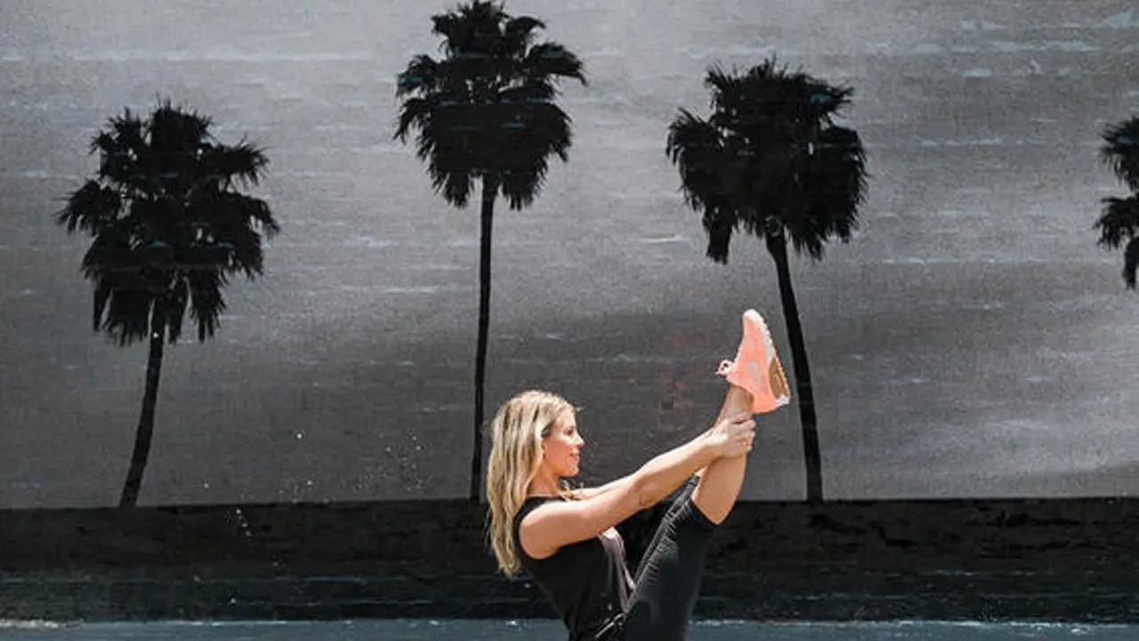 [Bintang] Pilates Buat Perut Rata