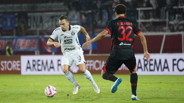 Arema FC Vs Persija Jakarta di BRI Liga 1 2024/2025.