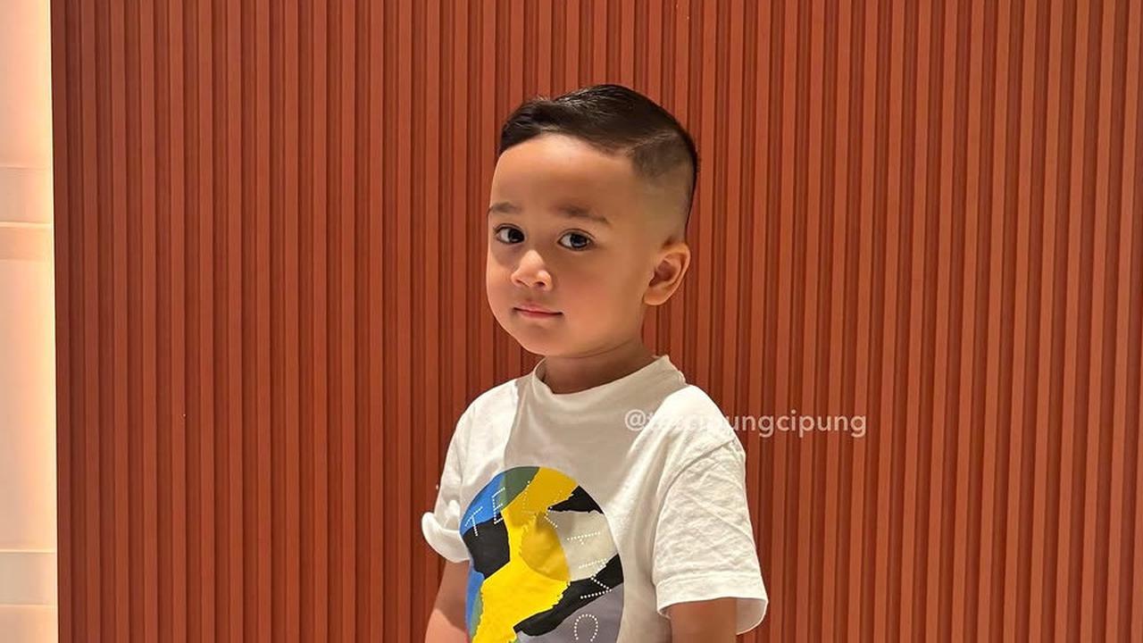 Inspirasi Gaya Rambut Anak Laki-Laki Ala King Faaz hingga Rayyanza yang Bikin Buah Hati Makin Tampan