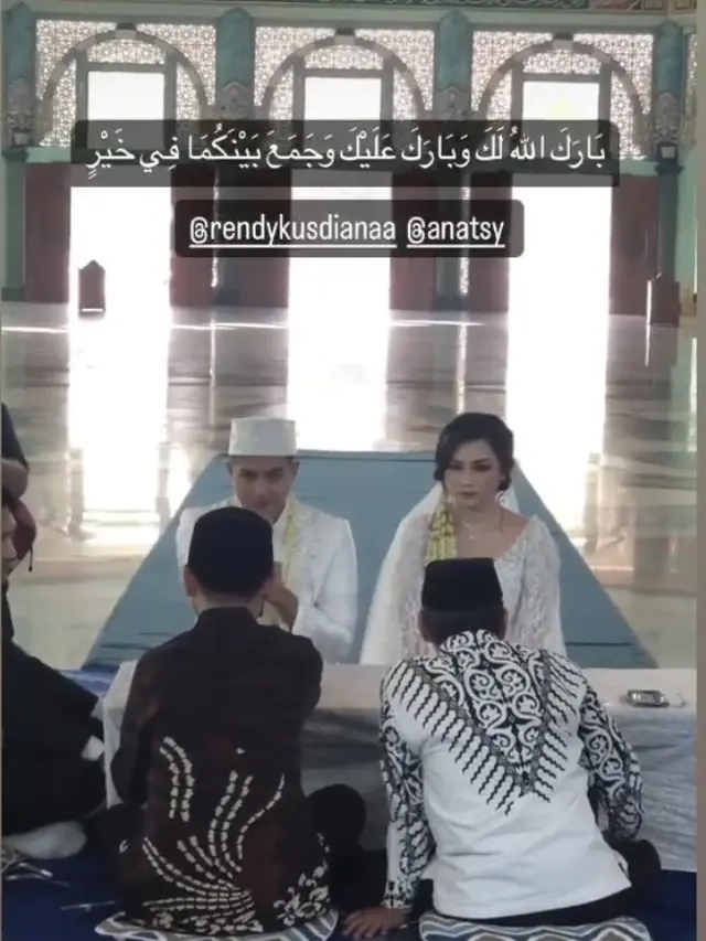 Suasana akad nikah bintang FTV Pintu Berkah Rendy Kusdiana dengan Natasya (Foto: Instagram ruzi.zaolah)