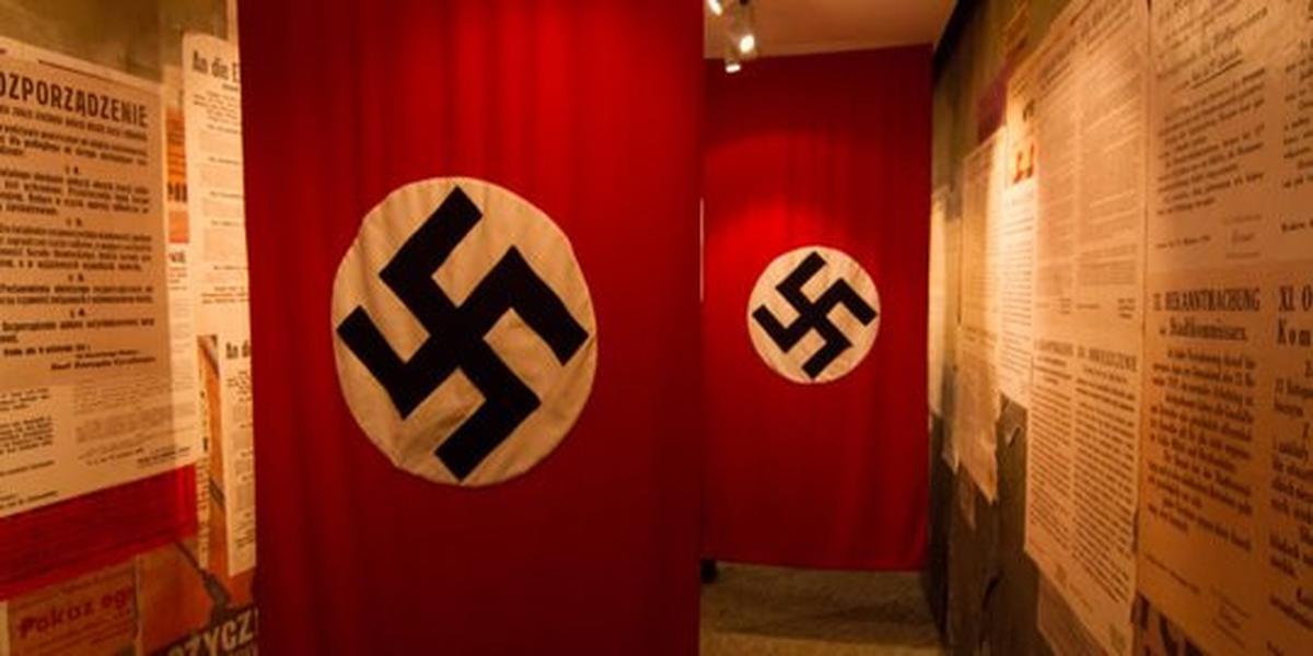 Bendera swastika NAZI