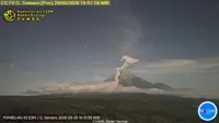 Gunung Semeru Erupsi 2.000 Meter, Waspada Radius Bahaya