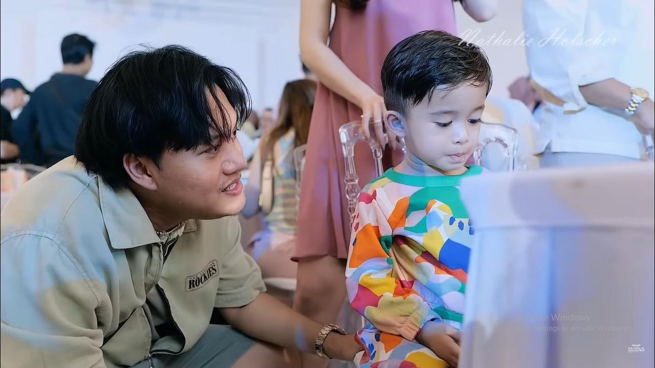 Sayang Keluarga, Sederet Kebersamaan Rizky Febian Bareng Adik-adiknya - Dekat dengan Adzam dan Bintang Juga