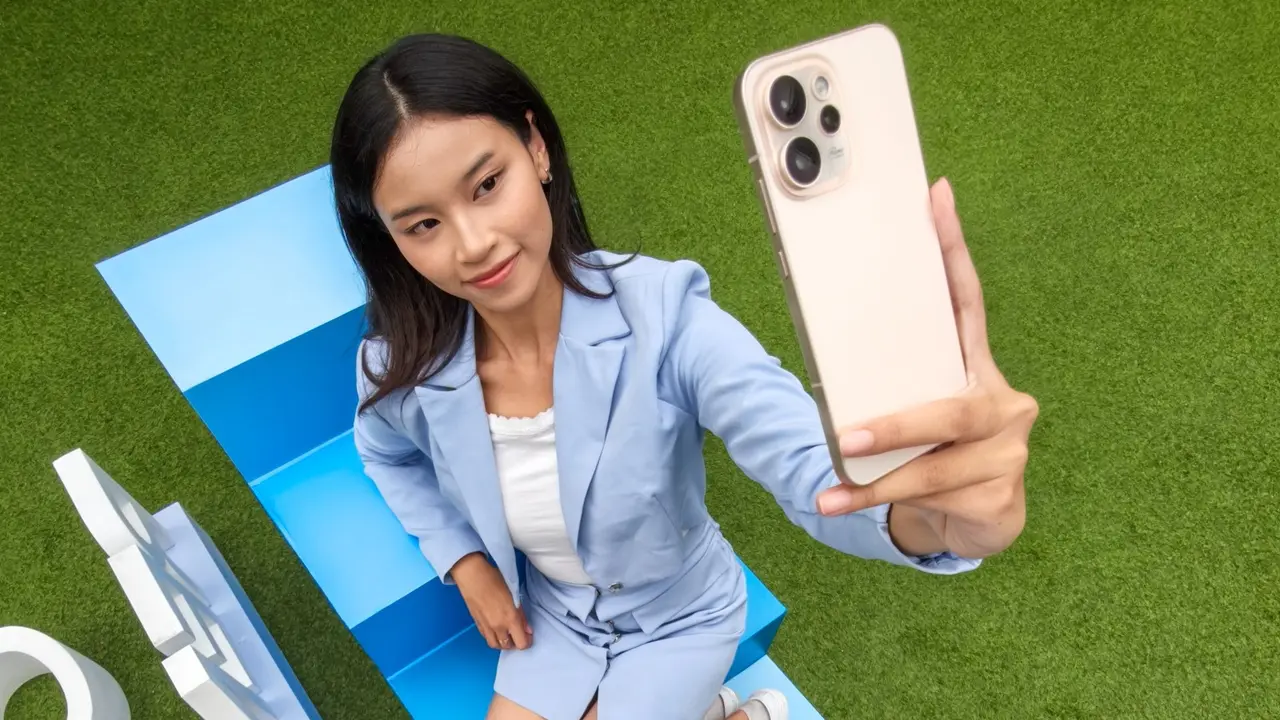 Kamera Depan Naik Level, OPPO Reno15 Series Hadirkan Selfie Ultra-Wide 50MP dengan Desain Aurora