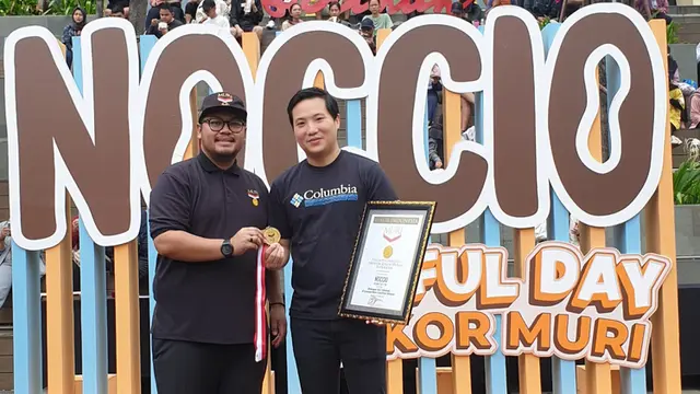 Rekor MURI Pembagian 11.111 Roti Tawar yang Dioles Peanut Butter NOCCIO di CFD Jakarta