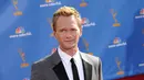 Aktor sekaligus presenter ini memberitakan kabar pernikahannya dengan David melalui akun twitternya @ActuallyNPH. (Bintang/EPA)