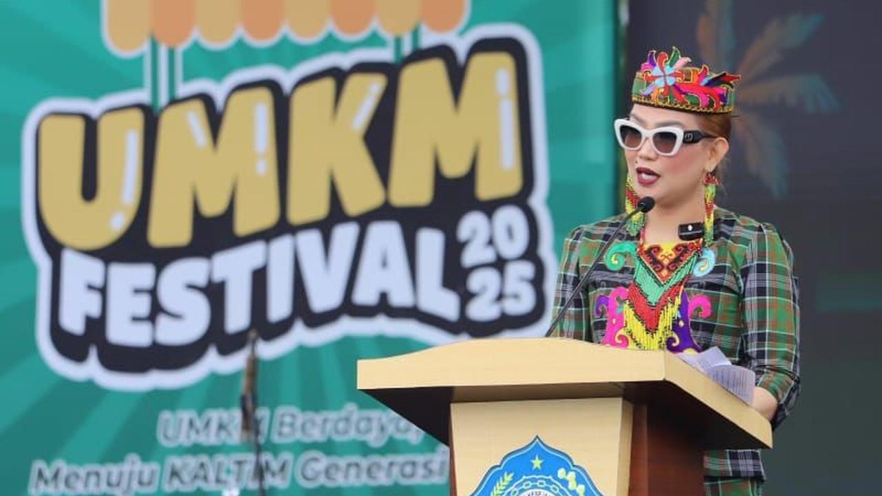 Tri Tito Resmi Buka Pameran Festival UMKM 2025 dan Pemeriksaan Kesehatan Gratis