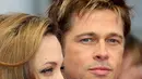 Dalam surat itu pun dituliskan ada sedikit keraguan dengan keinginan Pitt untuk merahasiakan proses perceraiannya. Meskipun sudah dinyatakan bebas atas tuduhan kekerasan terhadap anak, namun Jolie masih tidak yakin. (AFP/Bintang.com)