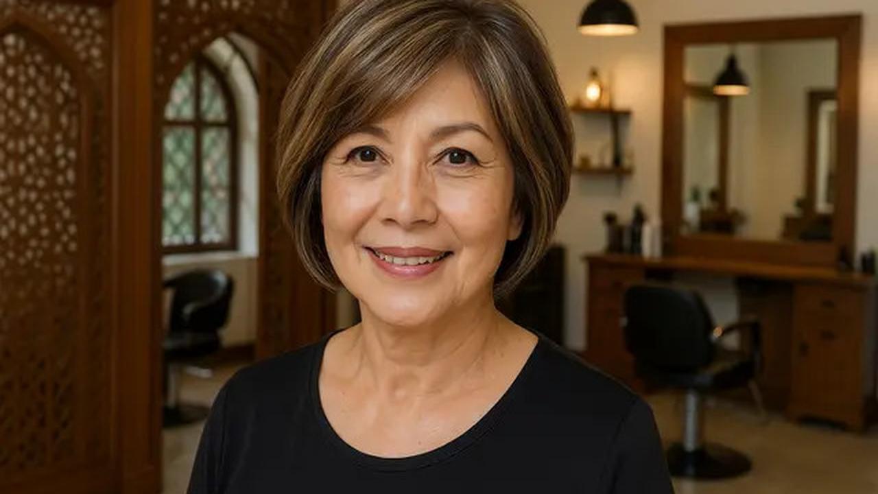 9 Tren Warna Rambut Ash Brown untuk Ibu-Ibu Usia 50 Tahun ke Atas
