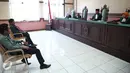 Kuasa hukum Gayus Tambunan, Junder Tambunan SH (kiri) dan Muallim Tappa SH selaku kuasa hukum istrinya Milana Anggraeni saat menjalani sidang perceraian di Pengadilan Agama Jakarta Utara, Rabu (30/9/2015). (Liputan6.com/Faizal Fanani)