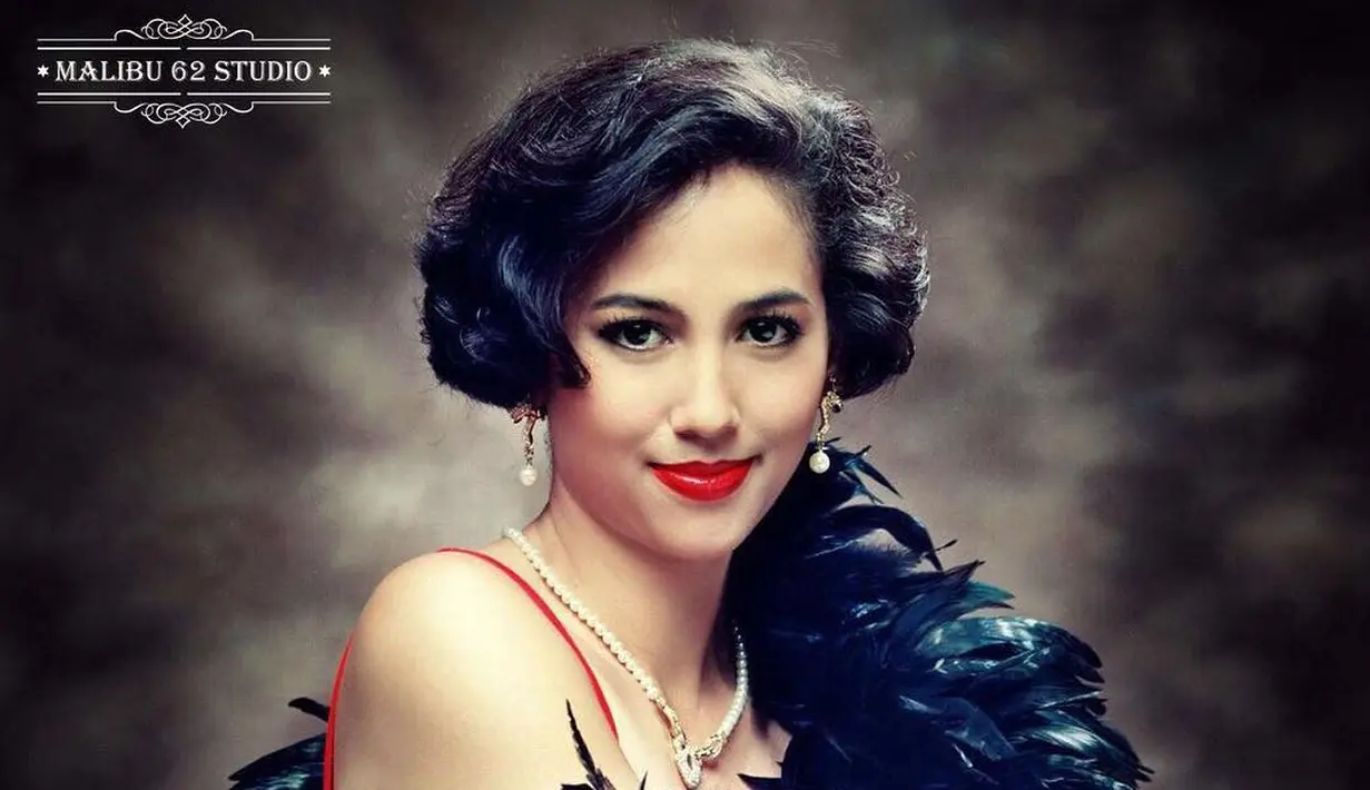 Seperti ini wajah Meriam Bellina pada tahun 1997. Dari dulu, ia memang   sudah punya wajah cantik yang memesona. (Foto:   instagram.com/malibu62studio)