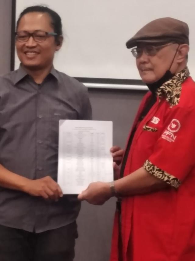 Yan Widjaya dan Irwan Kintoko