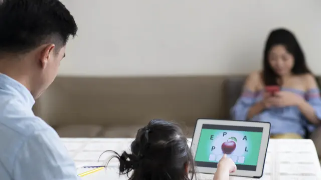 Perbedaan Anak yang Butuh Apresiasi dengan yang Hanya Mencari Validasi (photo by freepik.com)