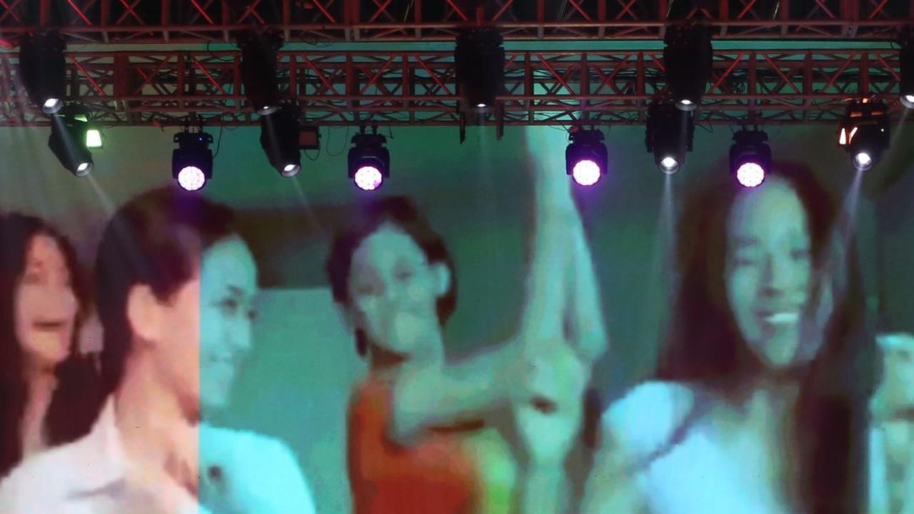 FOTO: Lagu-Lagu Melly Goeslaw di Synchronize Fest 2023 Bikin Para Penonton Terbawa Ingatan Manis Masa Lalu