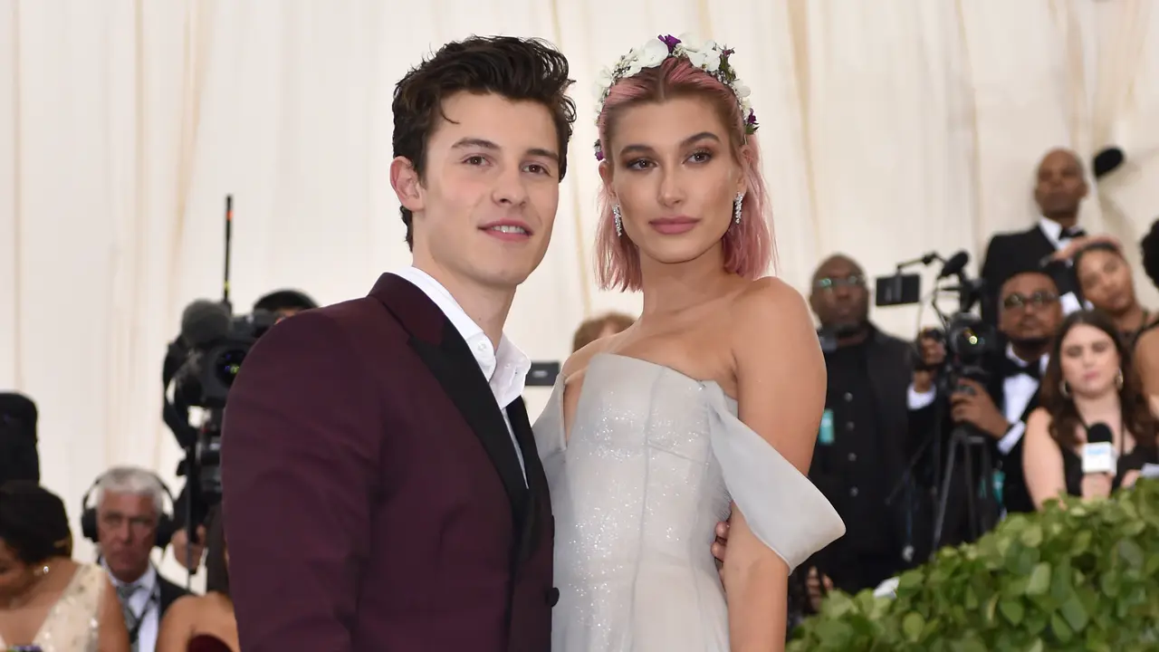 [Bintang] Shawn Mendes - Hailey Baldwin