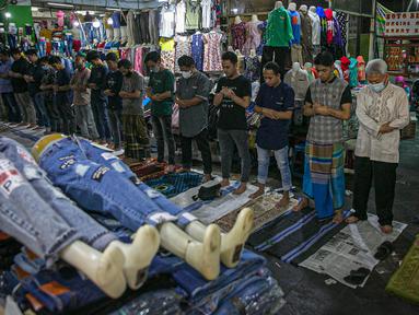 Keliling Pasar Tanah Abang Blok A Pusat Grosir Tanah Abang Baju Murah Dijakarta Auto Cuci Mata Youtube