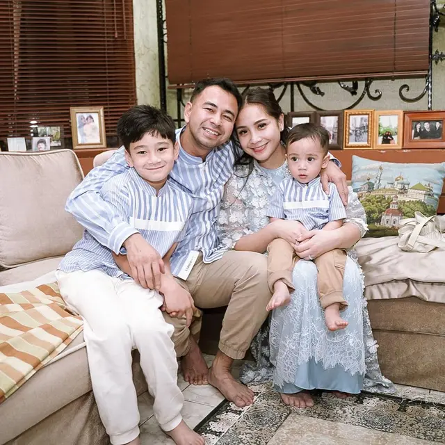 Momen lebaran keluarga Raffi Ahmad dan Nagita Slavina. (Foto: Instagram/raffinagita1717)