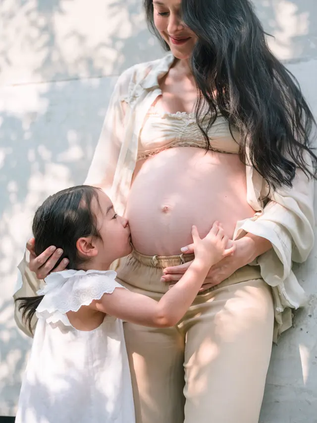 Julie Estelle momen kehamilan (instagram.com/julstelle)