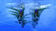 Tim renang artistik Kazakstan menampilkan gerakan dalam final nomor technical routine Asian Games 2018 di Aquatic Center, Gelora Bung Karno (GBK), Jakarta, Rabu (29/8). (ANTARA FOTO/INASGOC/Simon Lodge/sgd/Spt/18)