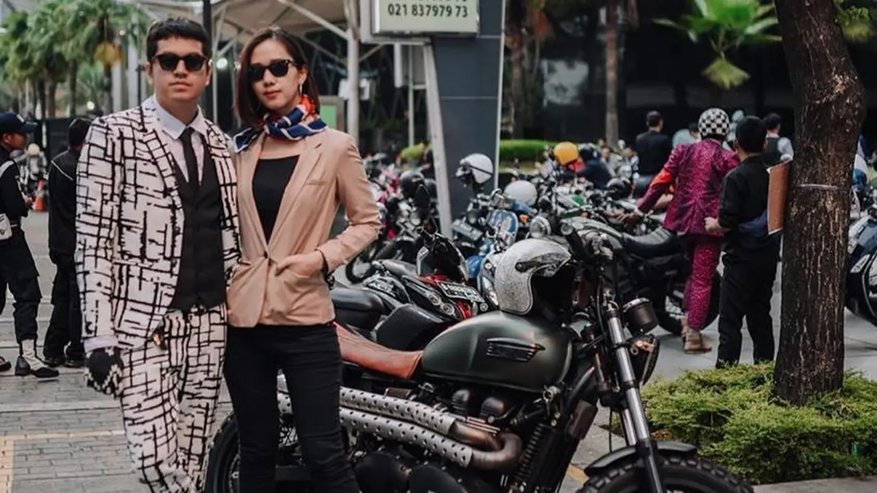 Mulai Go Public, Ini 6 Momen Manis Kevin Julio dan Kekasih