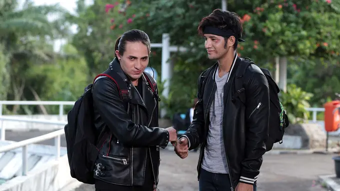 [Bintang] Dylan Carr