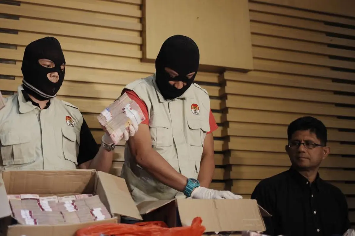 KPK menyita uang dari OTT Bupati Klaten