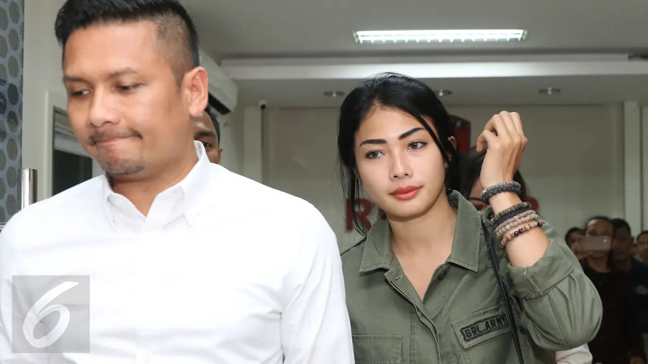 20161017-Nabila Putri Diperiksa di Resmob Polda-Jakarta