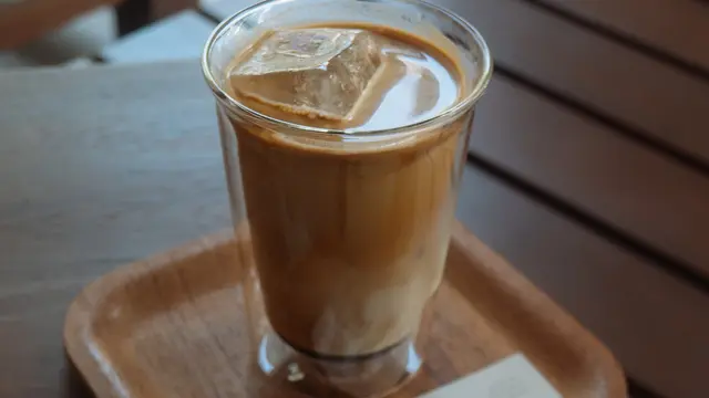 Titik Koma Tes Pasar di Bangkok, Perkenalkan Es Kopi Susu Gula Aren dan Specialty